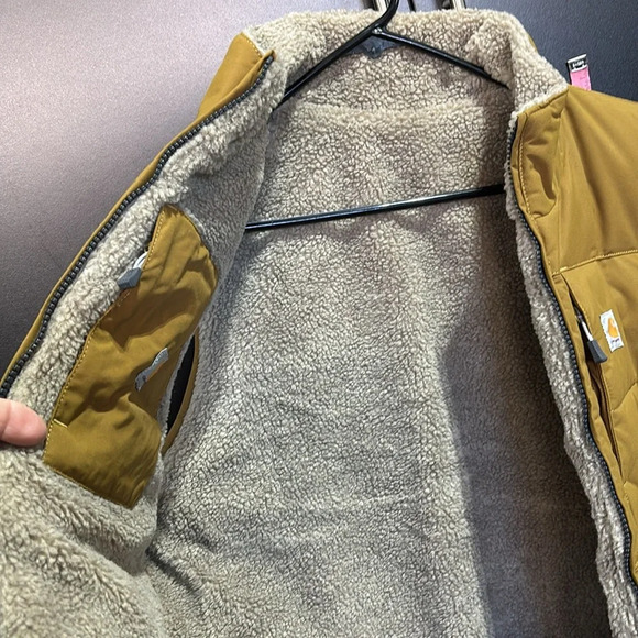 Carhartt Montana Insulated puffer vest,rain defender/wind fighter,reverse sherpa - Picture 11 of 15